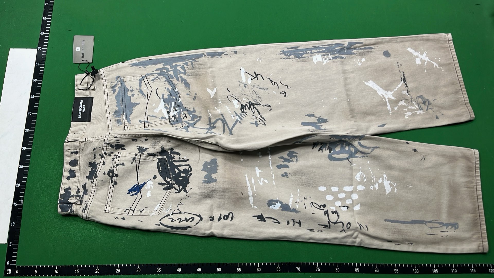 Graffiti Print Wide Leg Jeans for Streetwear
