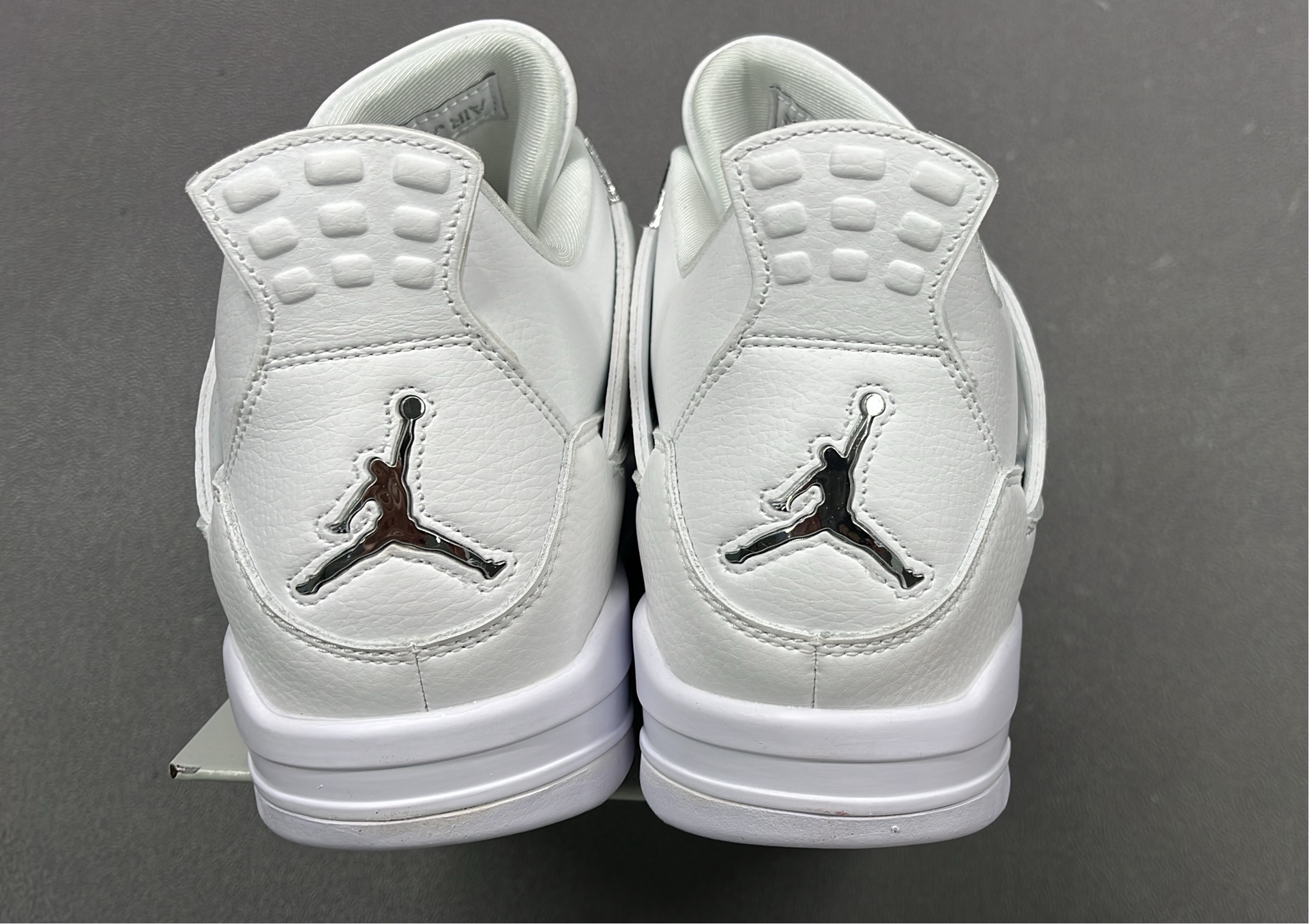 Air Jordan 4 Sneakers - Classic Basketball Shoes for Men