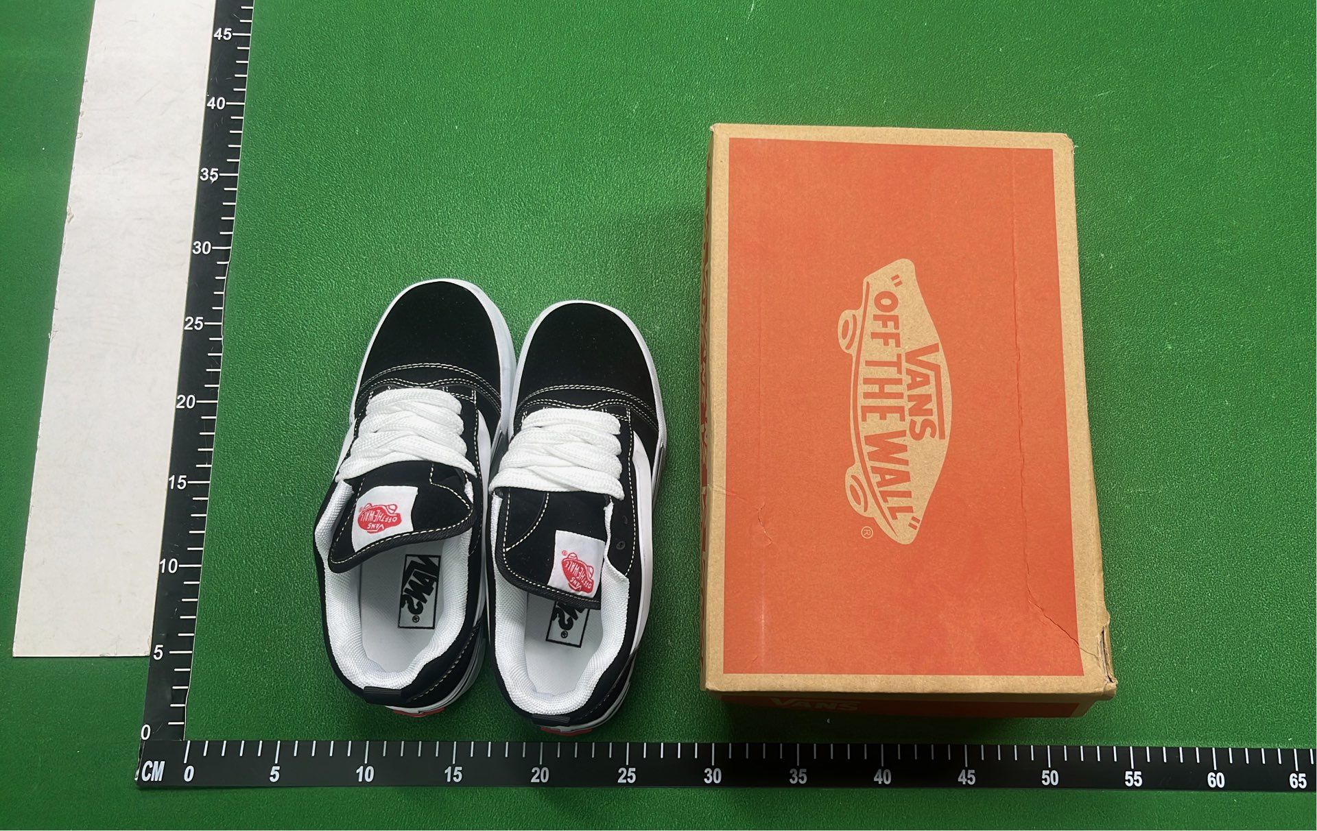 Vans Knu Skool Skate Shoes for Men Women