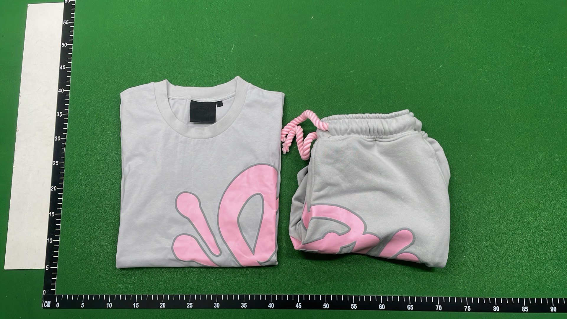 Graffiti Print T-Shirts & Shorts Set - Bold Streetwear Style