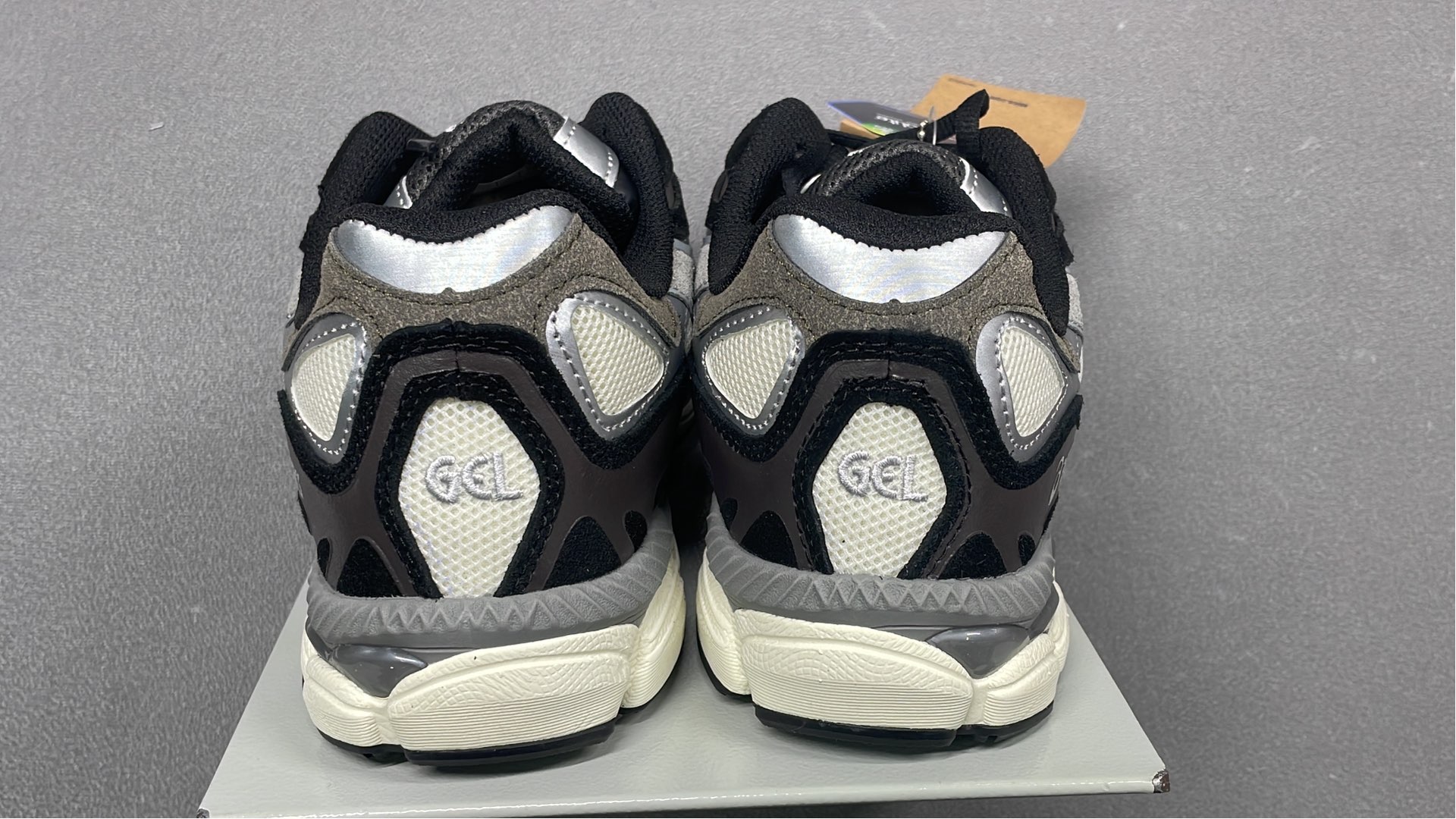 ASICS Gel-Kayano 14 Running Shoes for Men and Women