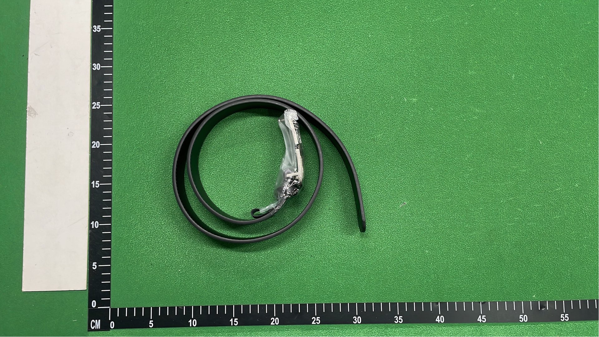 Stylish Black Leather Belt with Metal Buckle