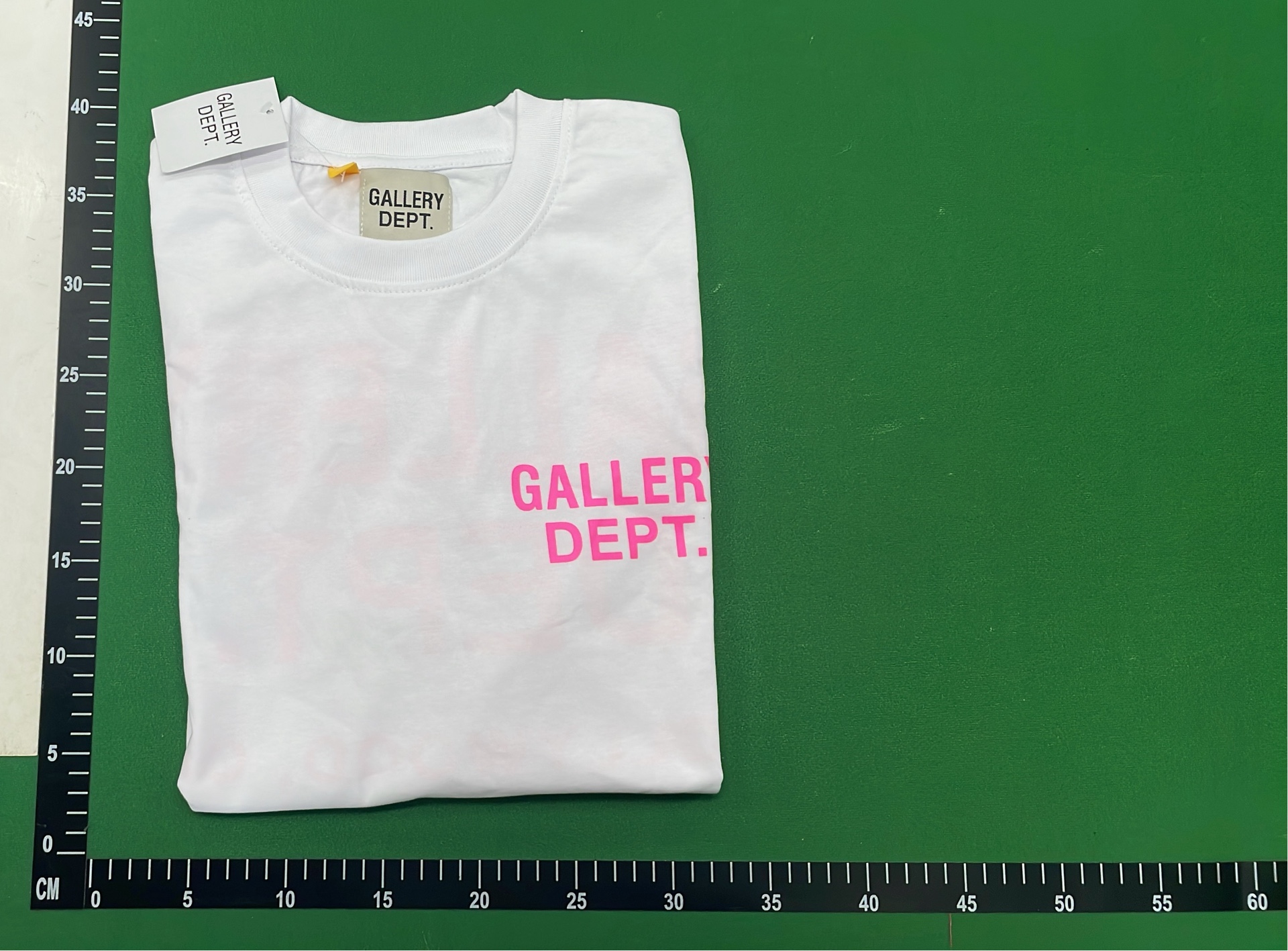 GALLERY DEPT. Tokyo Japan T-Shirt with Abstract Print