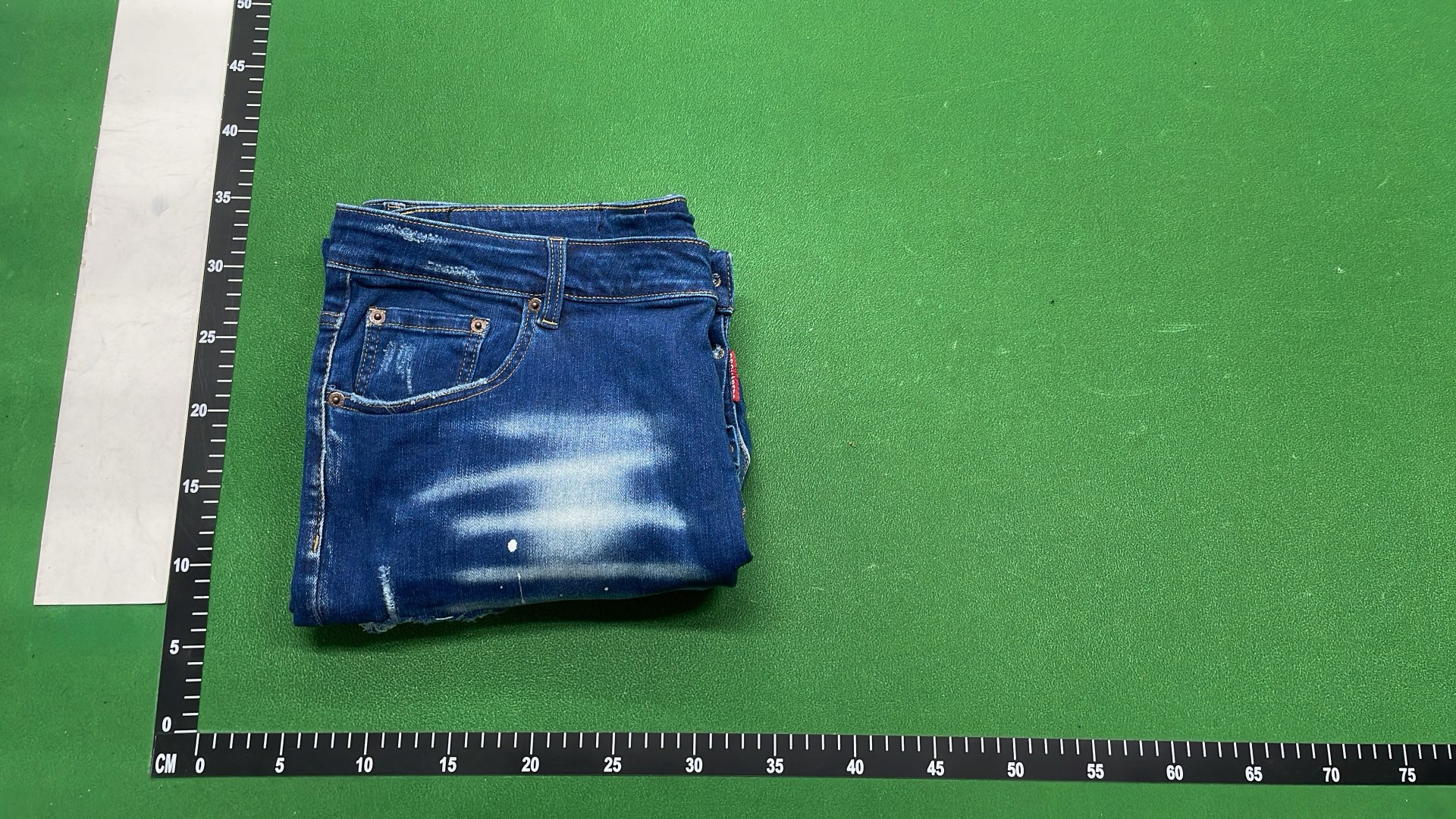 DSQUARED2 ICON Black Denim Jeans with Paint Splatter Design