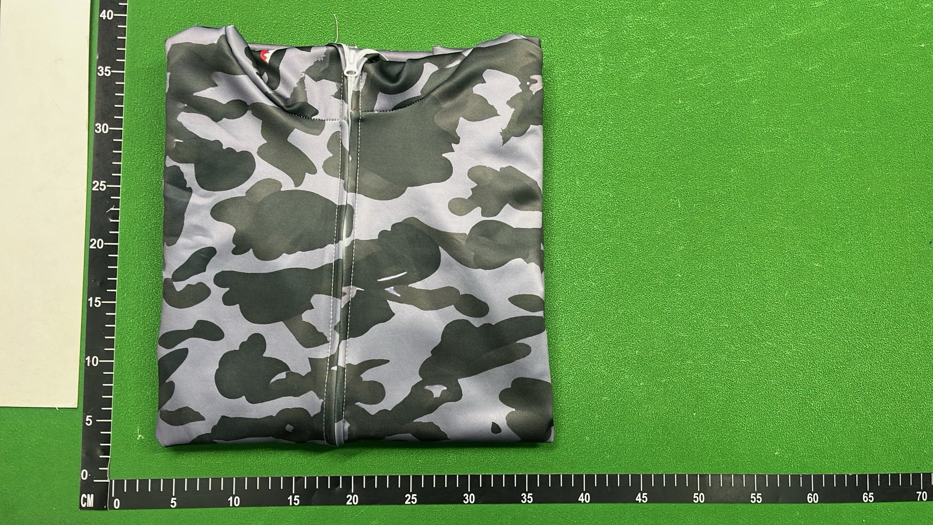 Pink Heart Camo Hoodie Zip-Up Jacket for Women - Fashion Streetwear