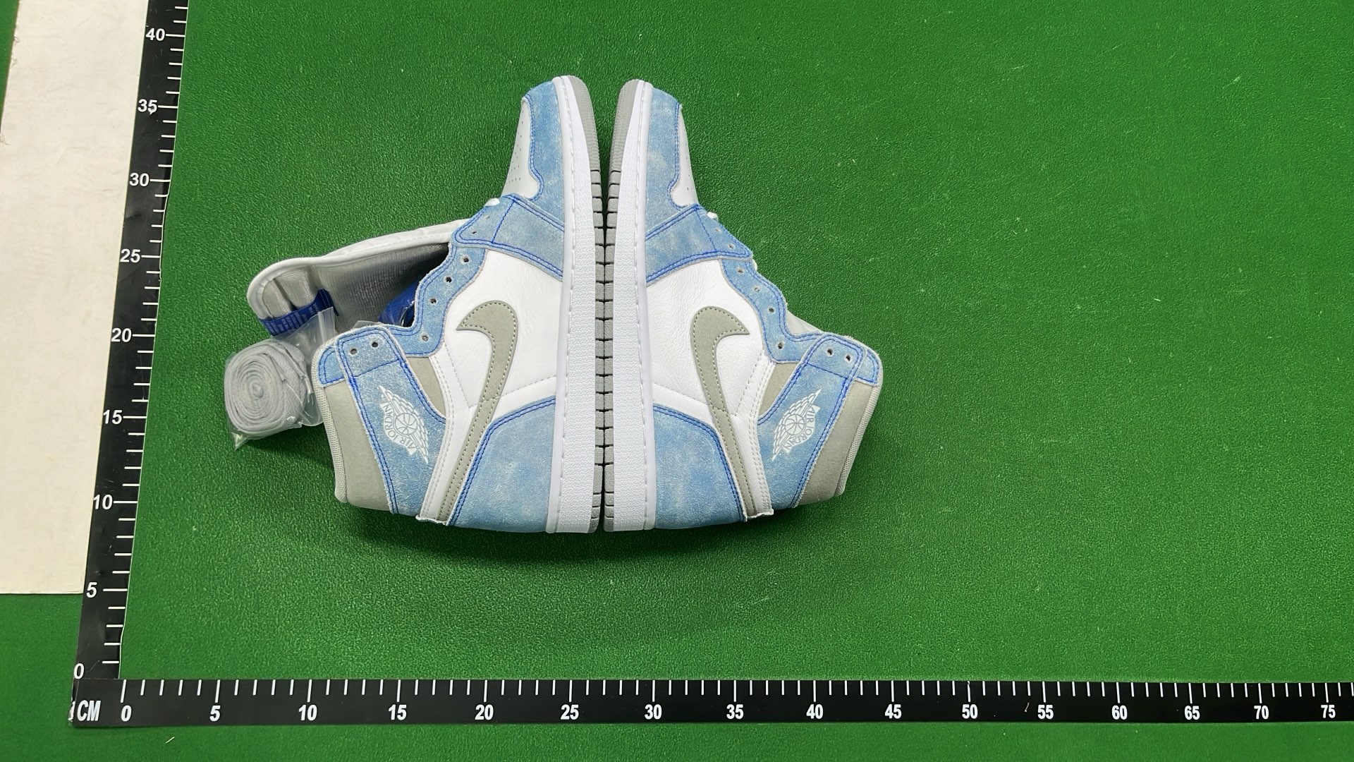 TS Dunk Low Reverse Swoosh F Batch YOLO