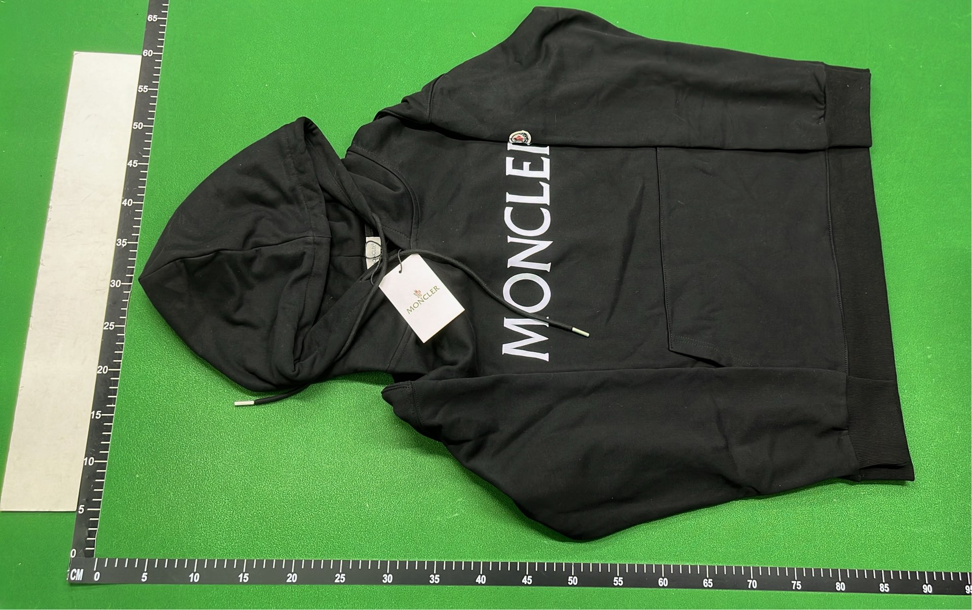 Moncler x Supreme联名款白色连帽卫衣