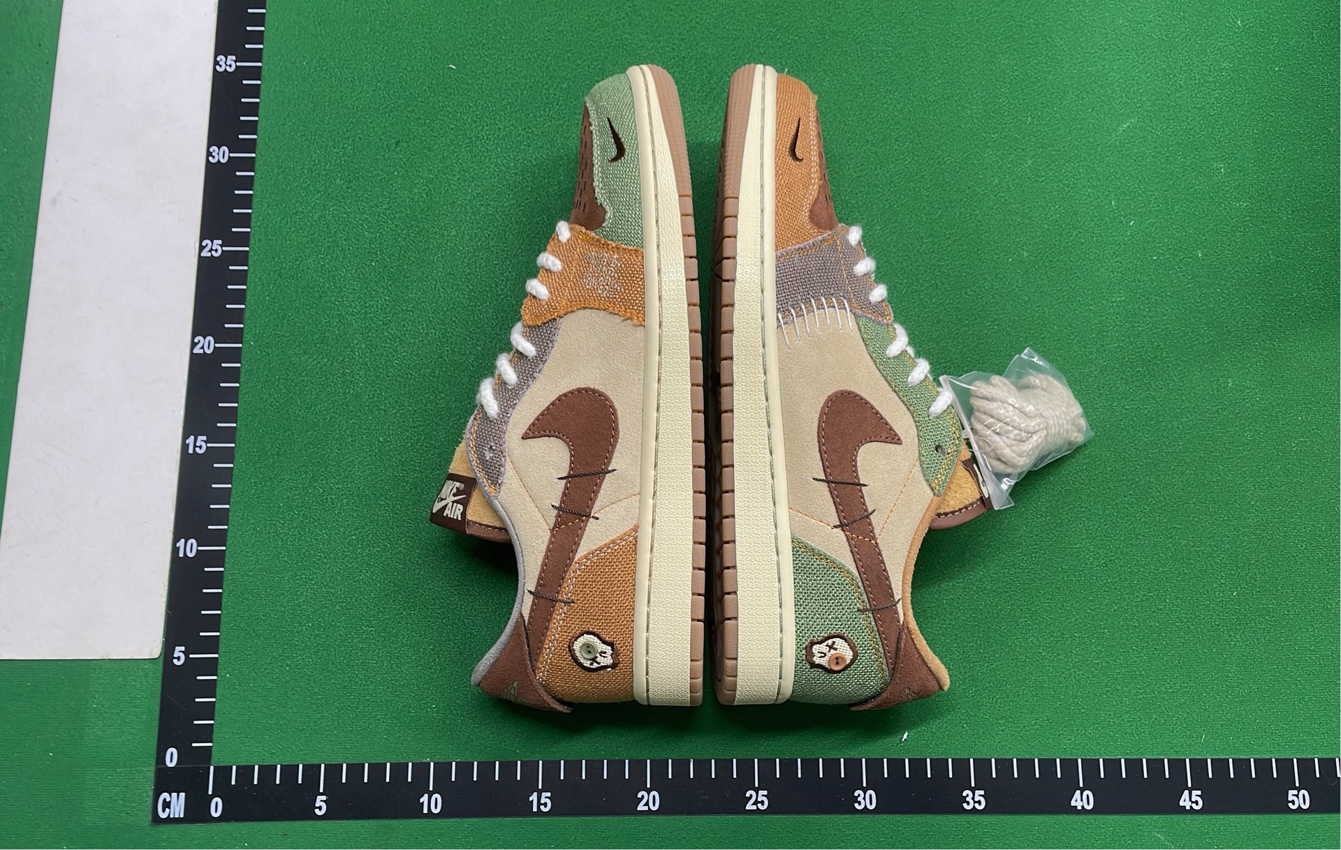 Air Jordan 1 Low Travis Scott Cactus Jack Black White Olive
