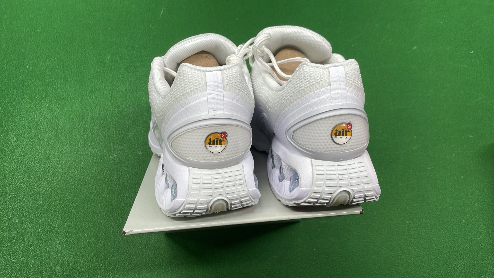 Nike Air Max 720 White Running Shoes