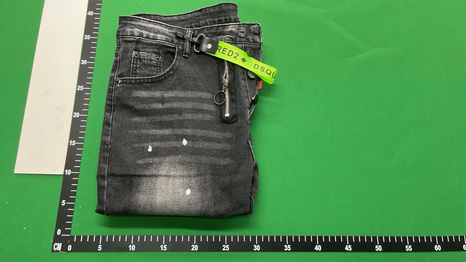 DSQUARED2 ICON Black Denim Jeans with Paint Splatter Design