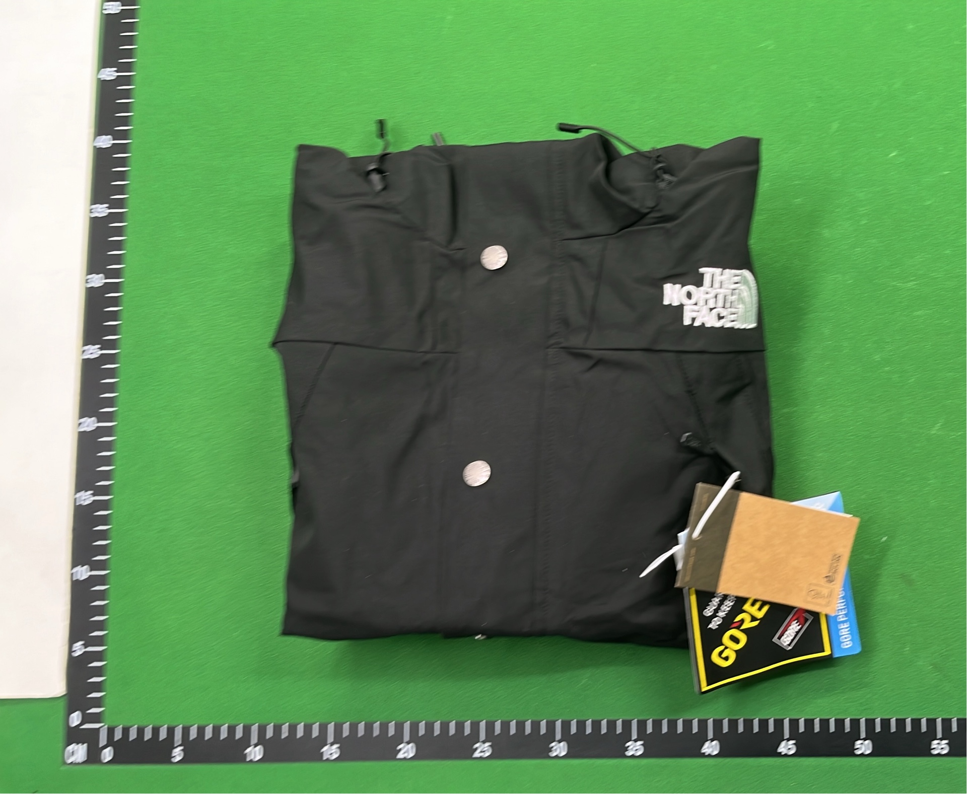 The North Face Men's Snow Jacket - Waterproof Outdoor Winter Coat