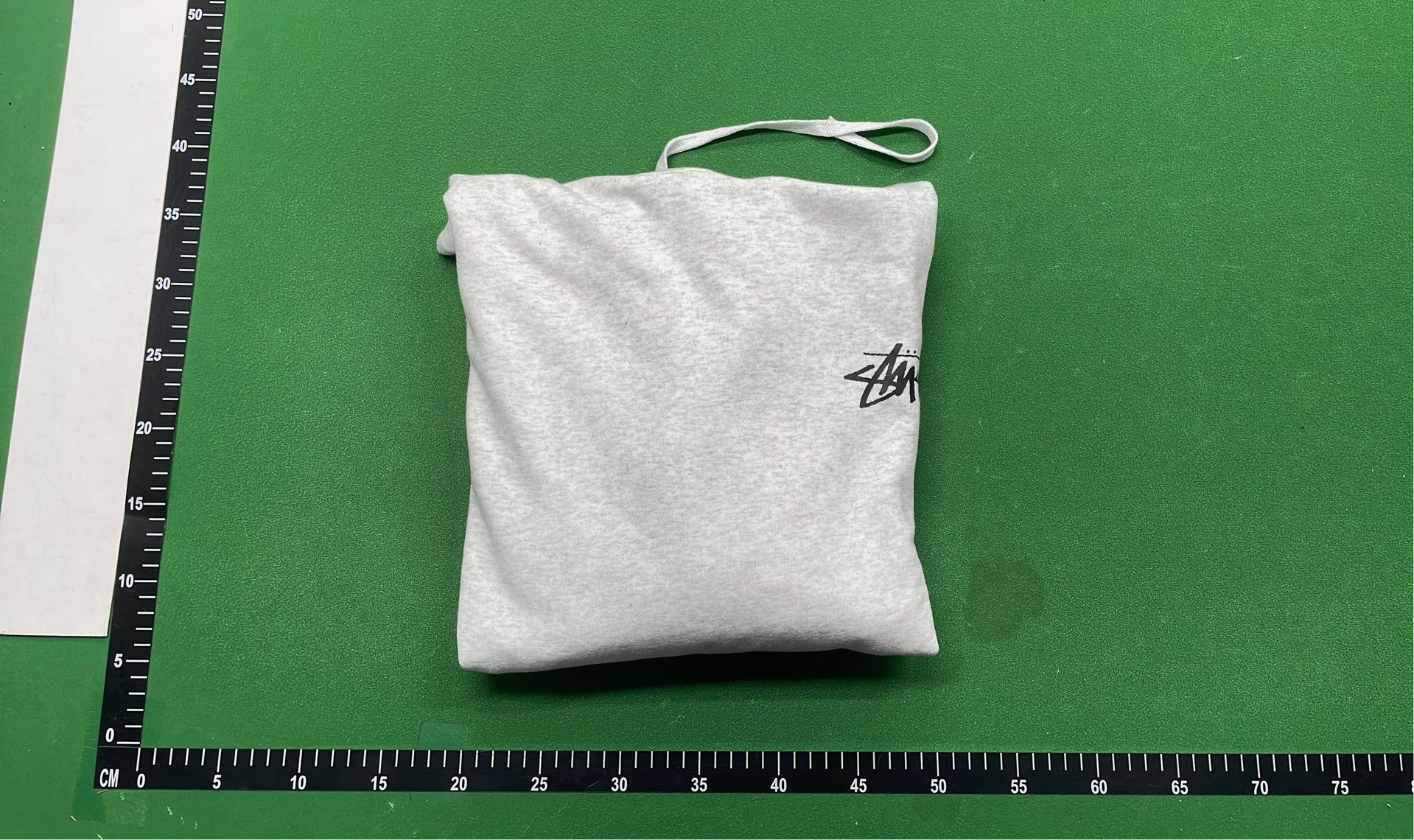 Stussy x Marvel联名款白色连帽衫