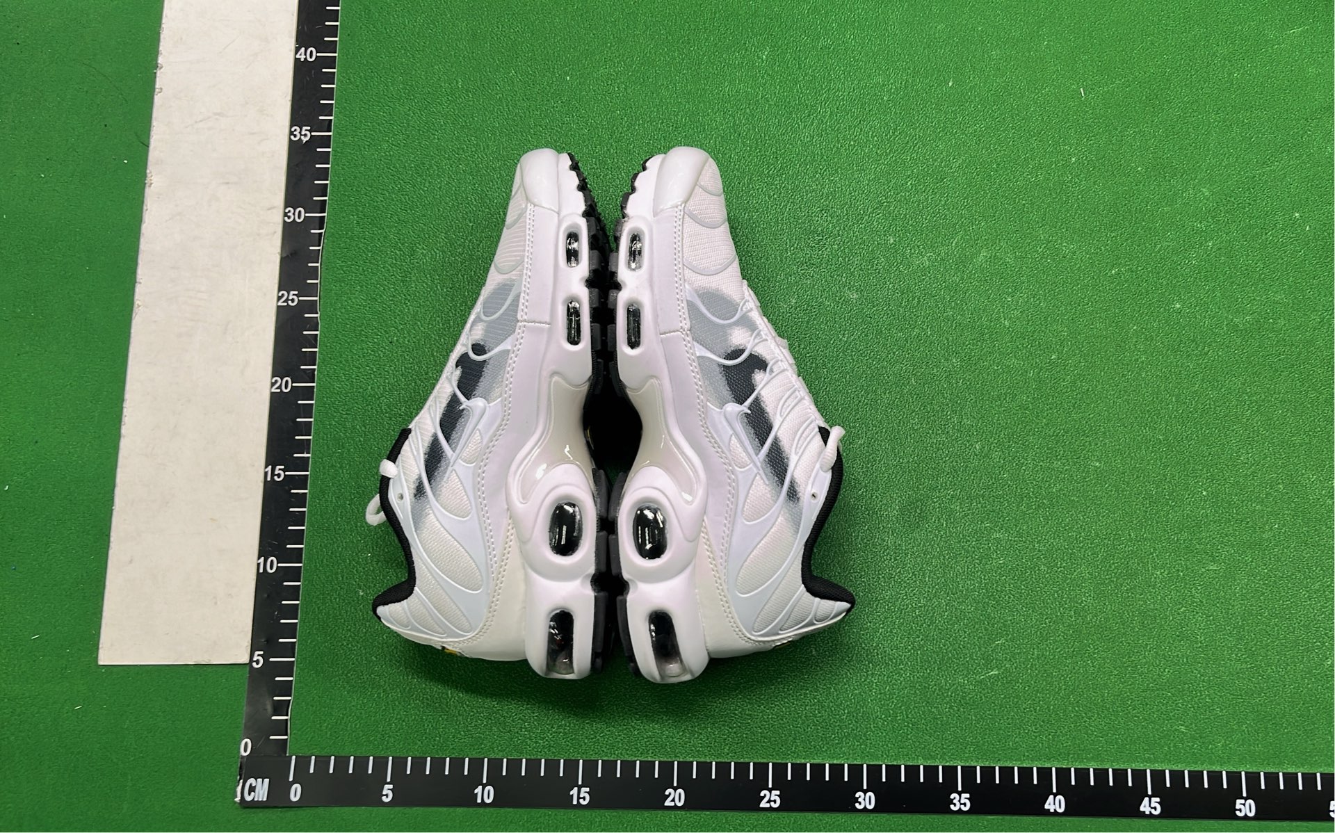 Nike Air Max TN Sneakers - Men's & Women's Running Shoes