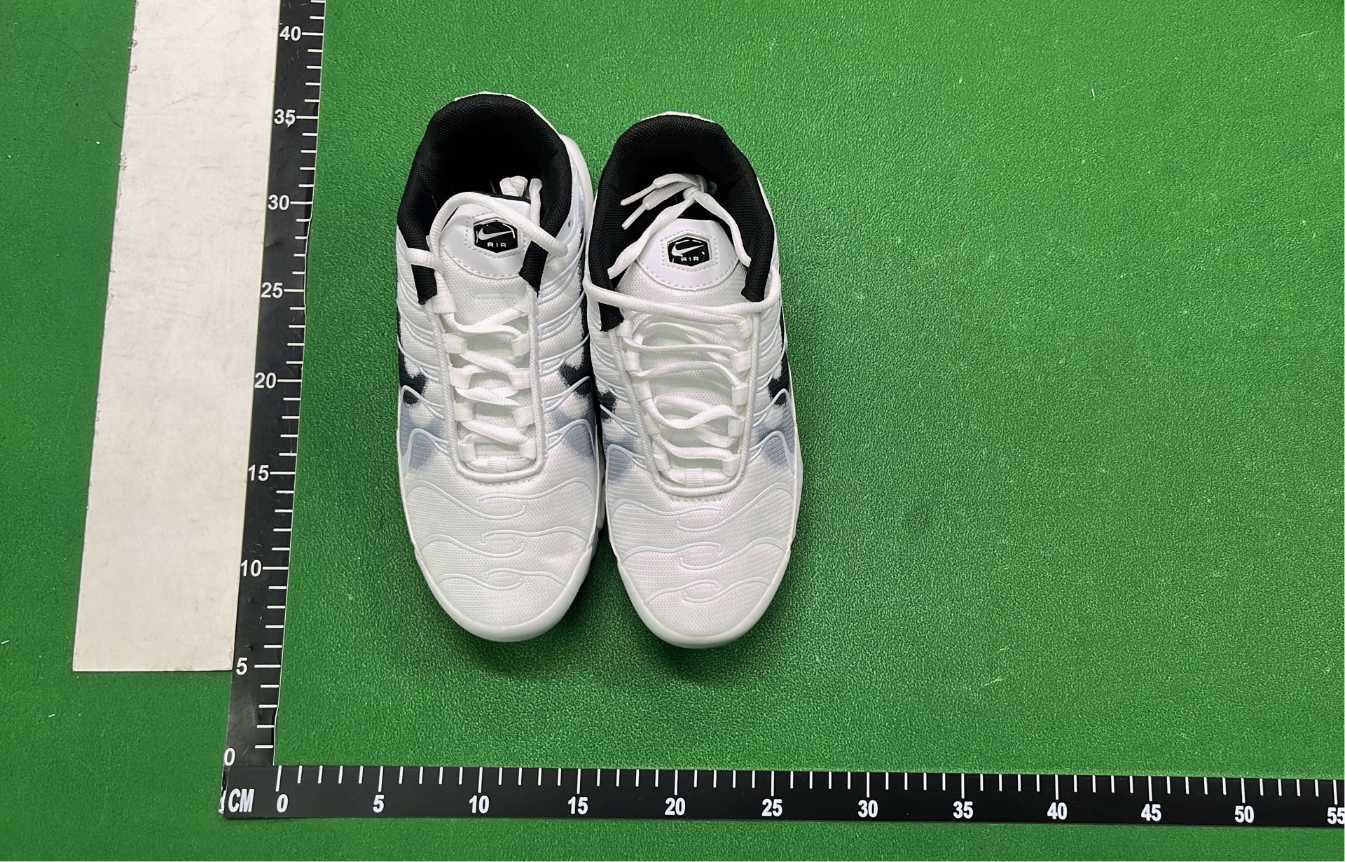 Nike Air Max TN Sneakers - Men's & Women's Running Shoes