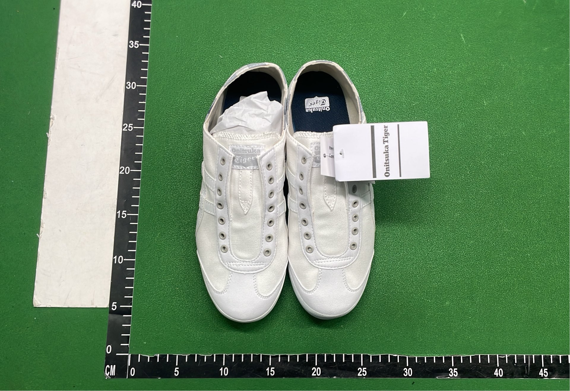 Onitsuka Tiger Classic Sneakers for Men and Women