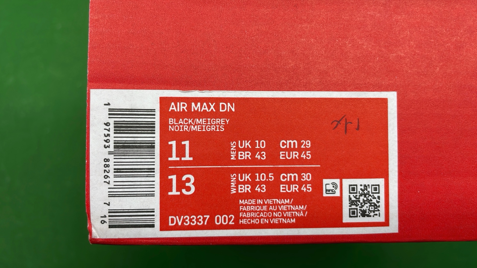 Nike Air Max Plus Black Mesh Running Shoes