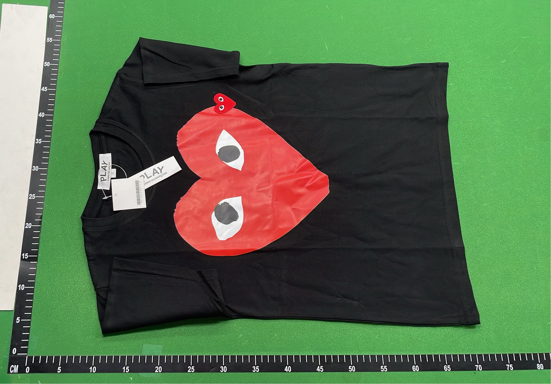 PLAY Comme des Gar&ccedil;ons Heart Eyes T-Shirt