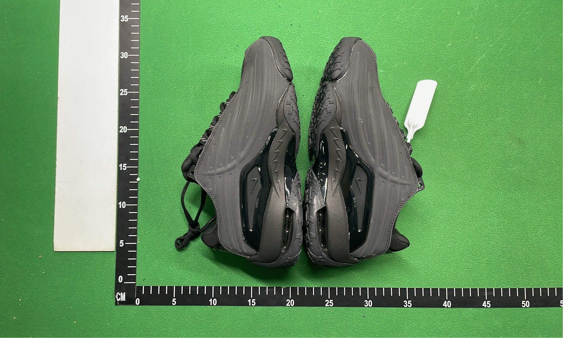 Nike Air Max 97 Sneakers - Classic Running Shoes for Men and Women