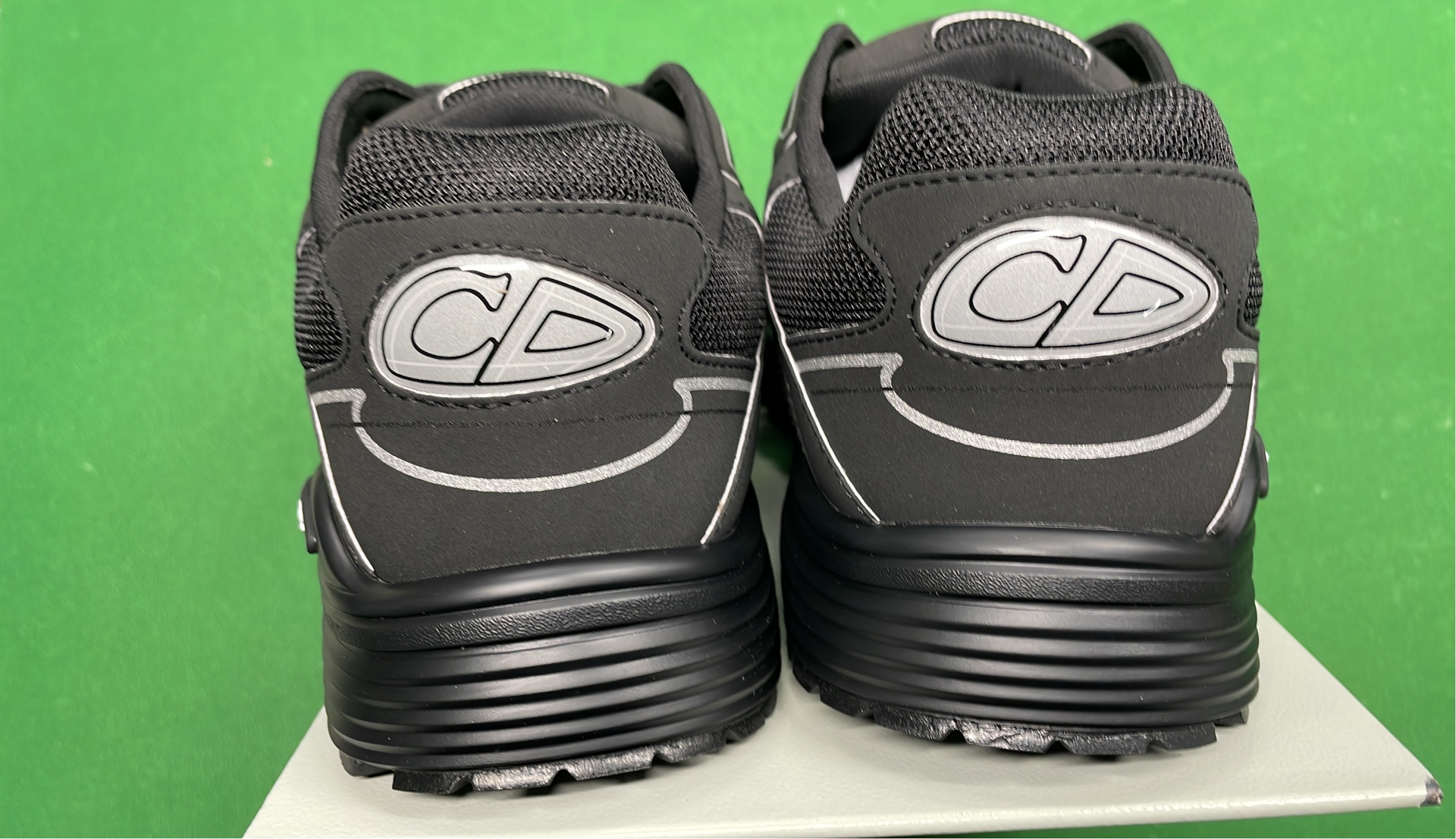 1:1 Batch DIOR B30 Shoes  in the Best OopBuy Spreadsheet QC photos