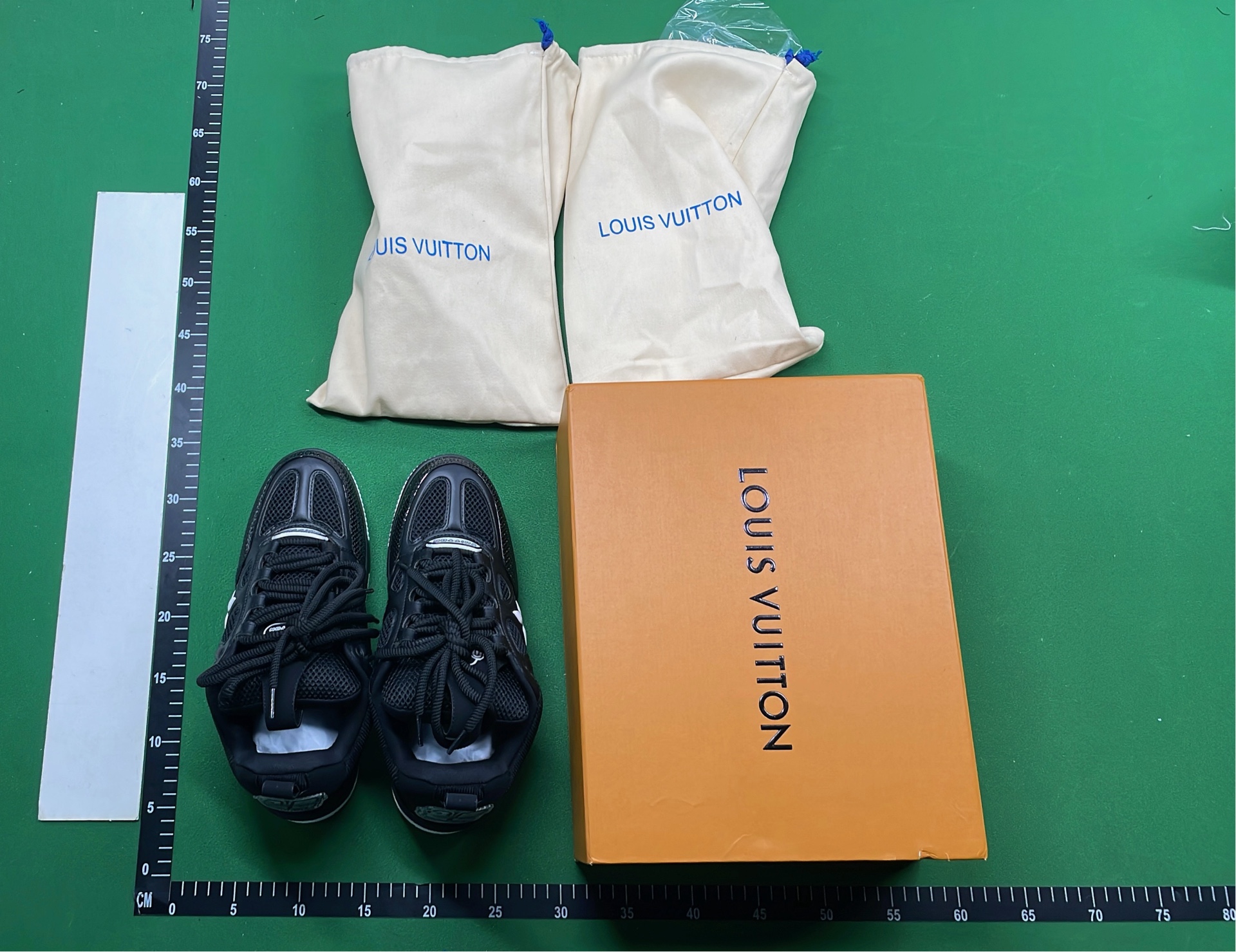 1:1 Batch LOUIS VUITTON shoes-1  in the Best OopBuy Spreadsheet QC photos