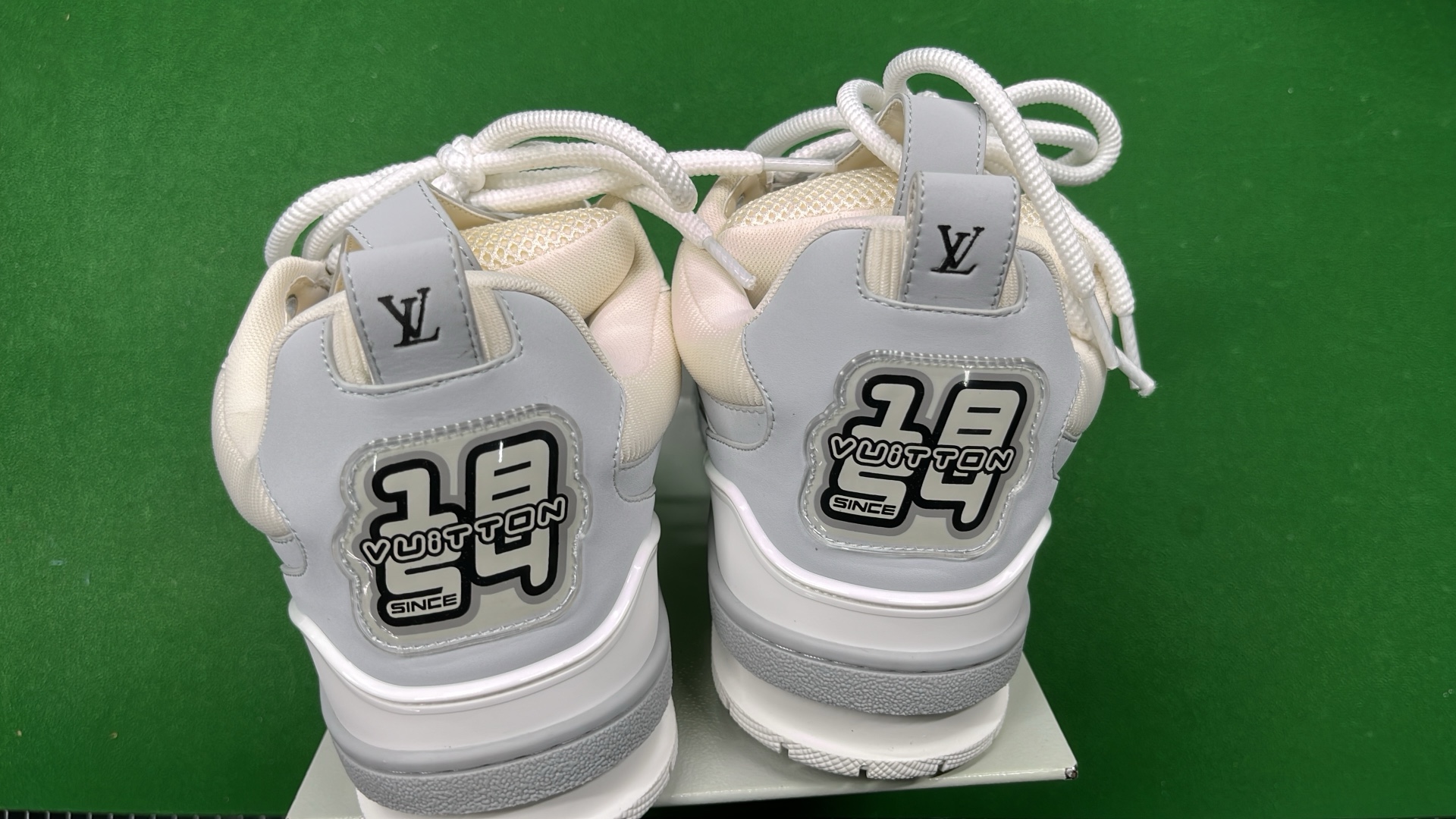 1:1 Batch LOUIS VUITTON shoes-1  in the Best OopBuy Spreadsheet QC photos