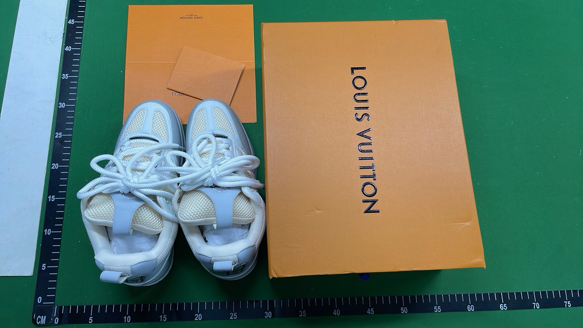1:1 Batch LOUIS VUITTON shoes-1  in the Best OopBuy Spreadsheet QC photos