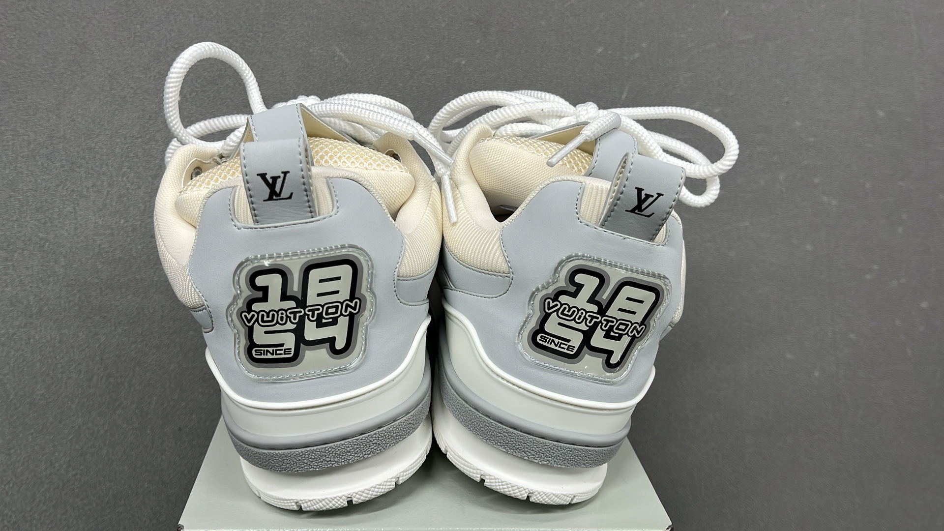 1:1 Batch LOUIS VUITTON shoes-1  in the Best OopBuy Spreadsheet QC photos