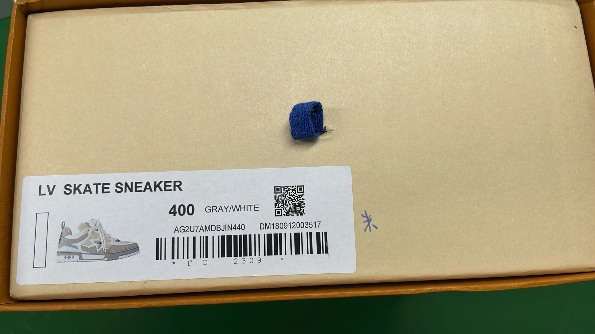 1:1 Batch LOUIS VUITTON shoes-1  in the Best OopBuy Spreadsheet QC photos
