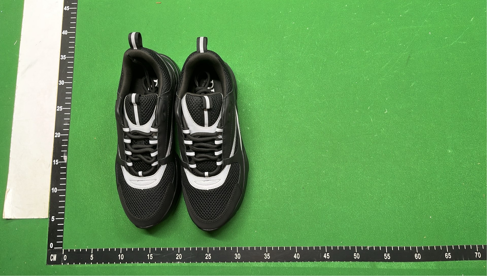 1:1 Batch DIOR B22 Shoes-1  in the Best OopBuy Spreadsheet QC photos