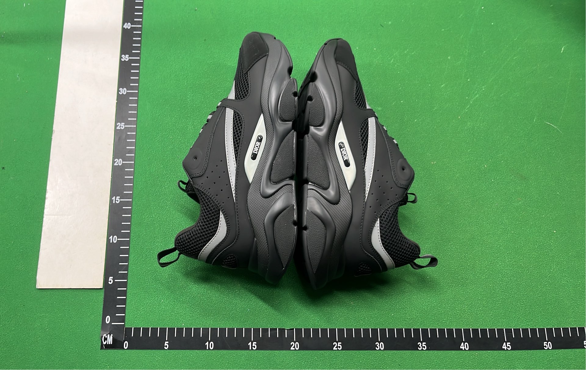 1:1 Batch DIOR B22 Shoes-1  in the Best OopBuy Spreadsheet QC photos