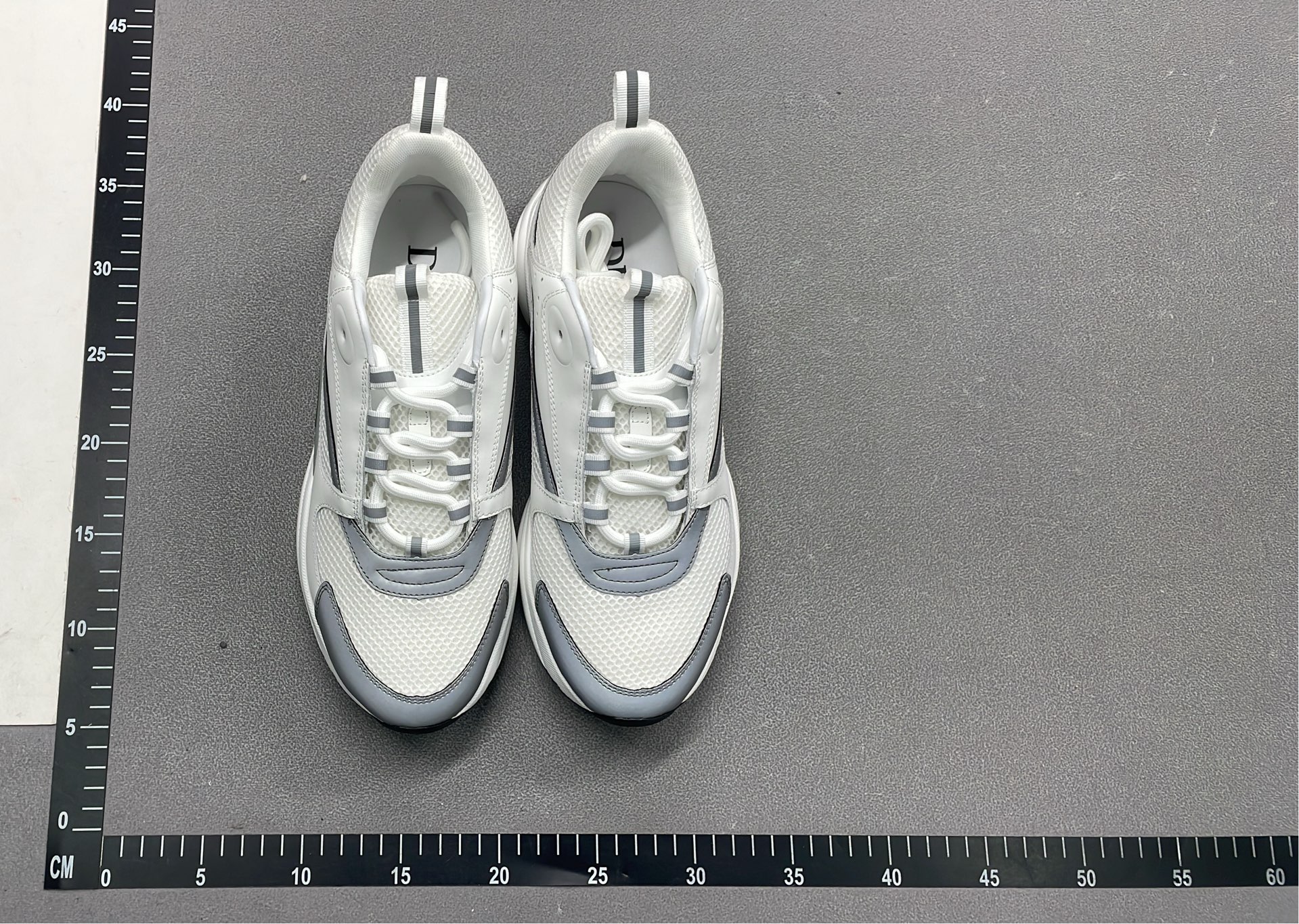 1:1 Batch DIOR B22 Shoes-1  in the Best OopBuy Spreadsheet QC photos