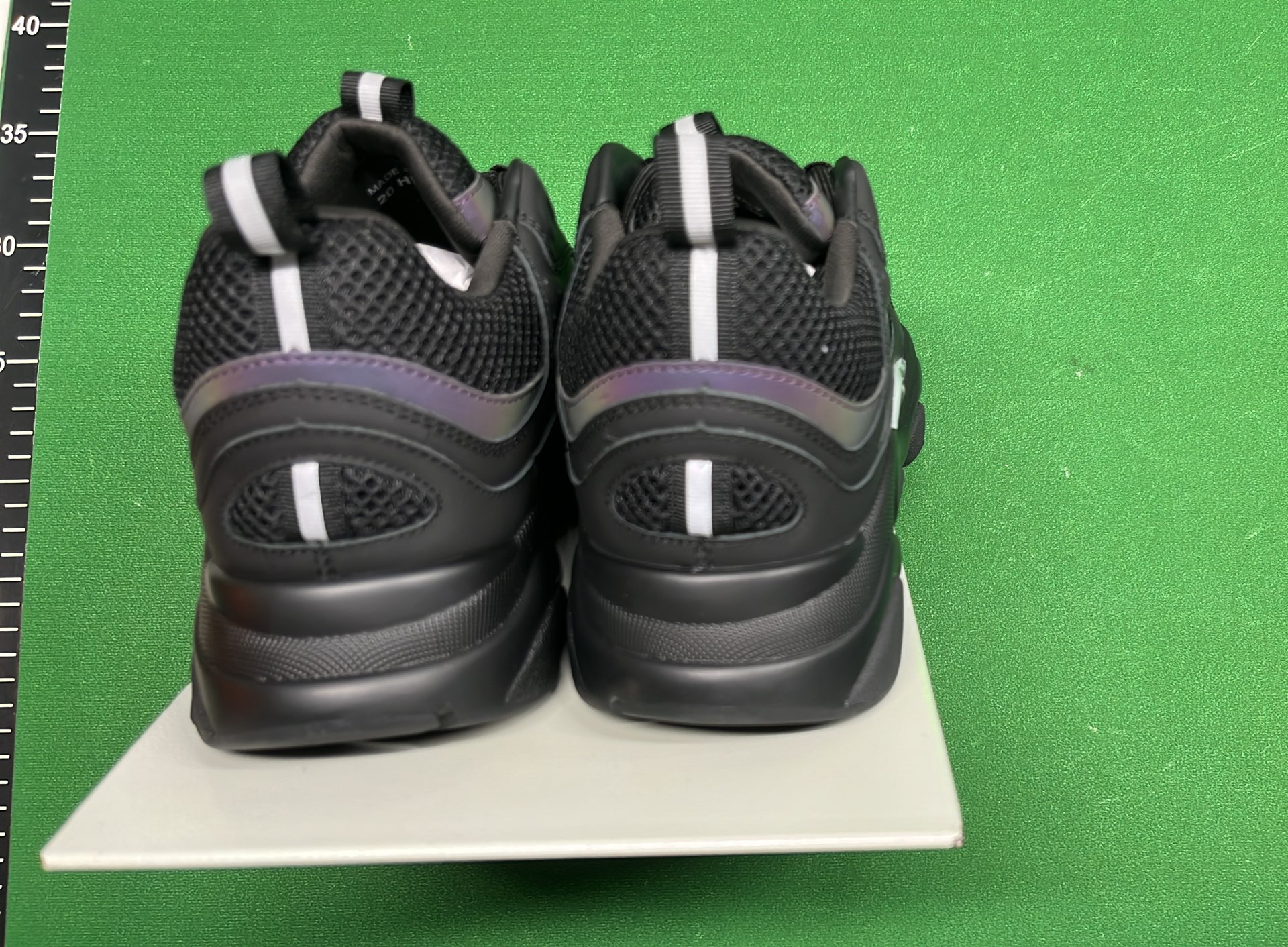 1:1 Batch DIOR B22 Shoes-1  in the Best OopBuy Spreadsheet QC photos