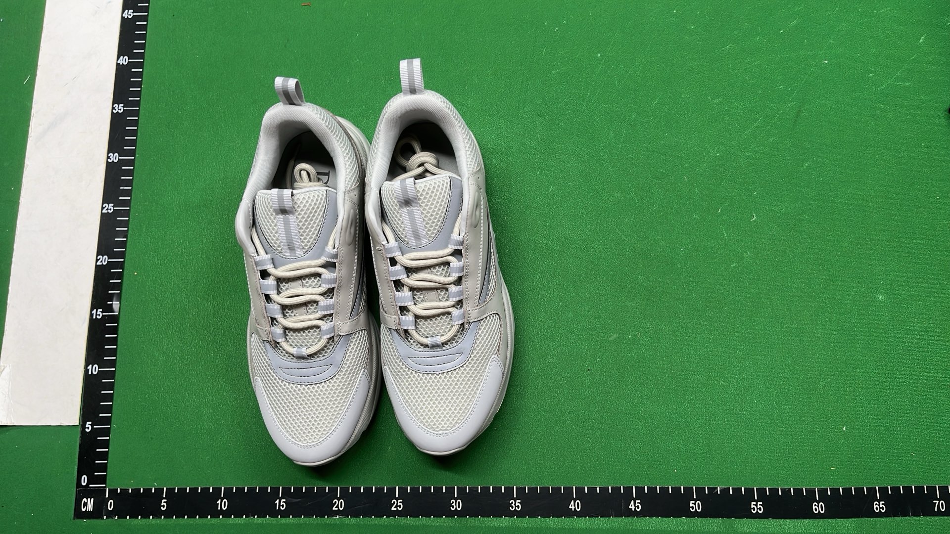 1:1 Batch DIOR B22 Shoes-1  in the Best OopBuy Spreadsheet QC photos