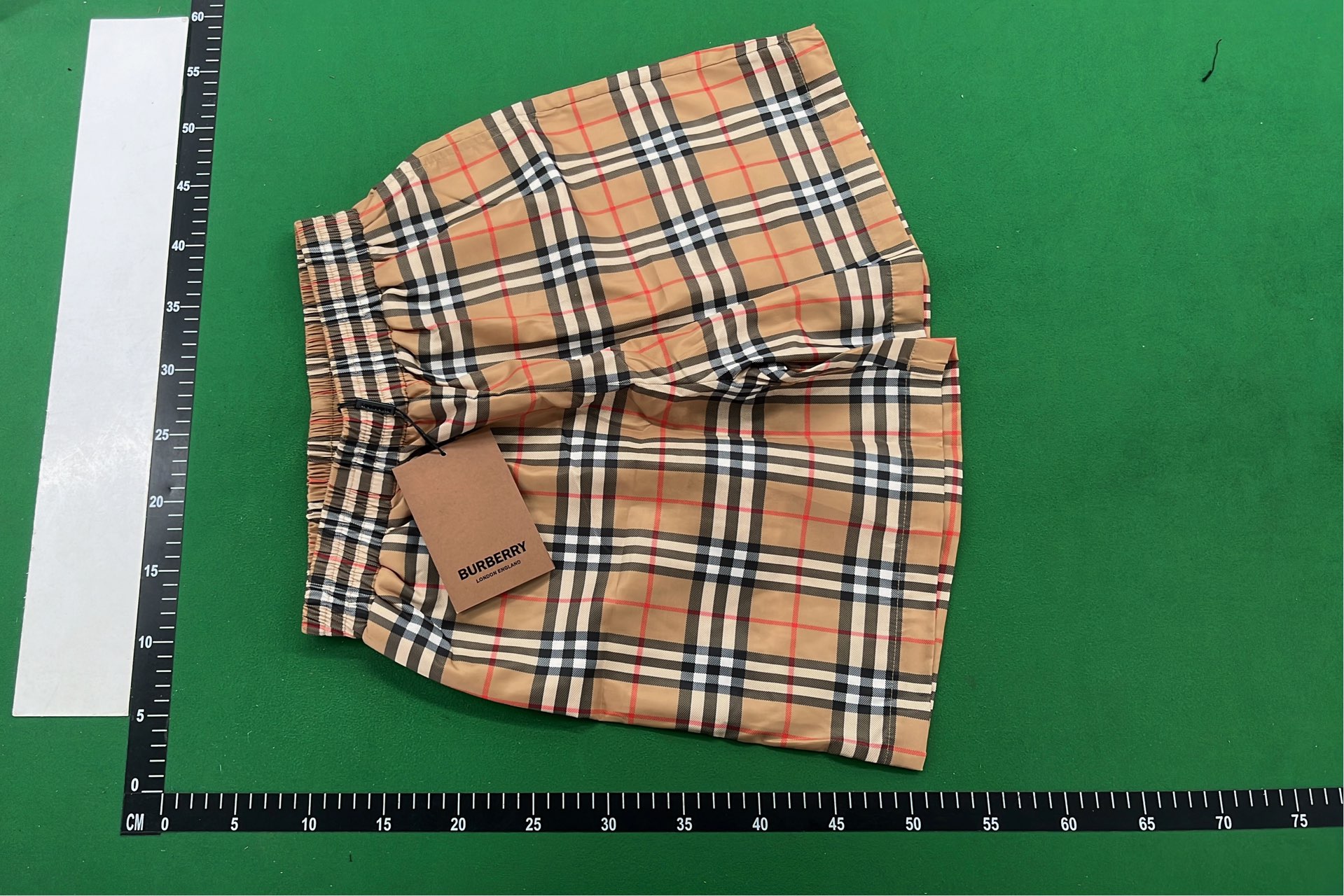 1:1 Batch Burberry shorts  in the Best OopBuy Spreadsheet QC photos