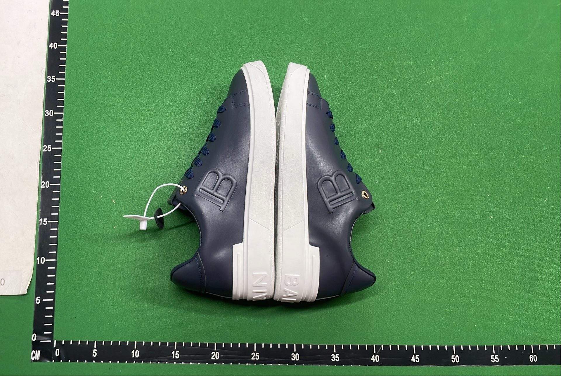 Puma Black Leather Sneakers for Men - Classic Style & Comfort