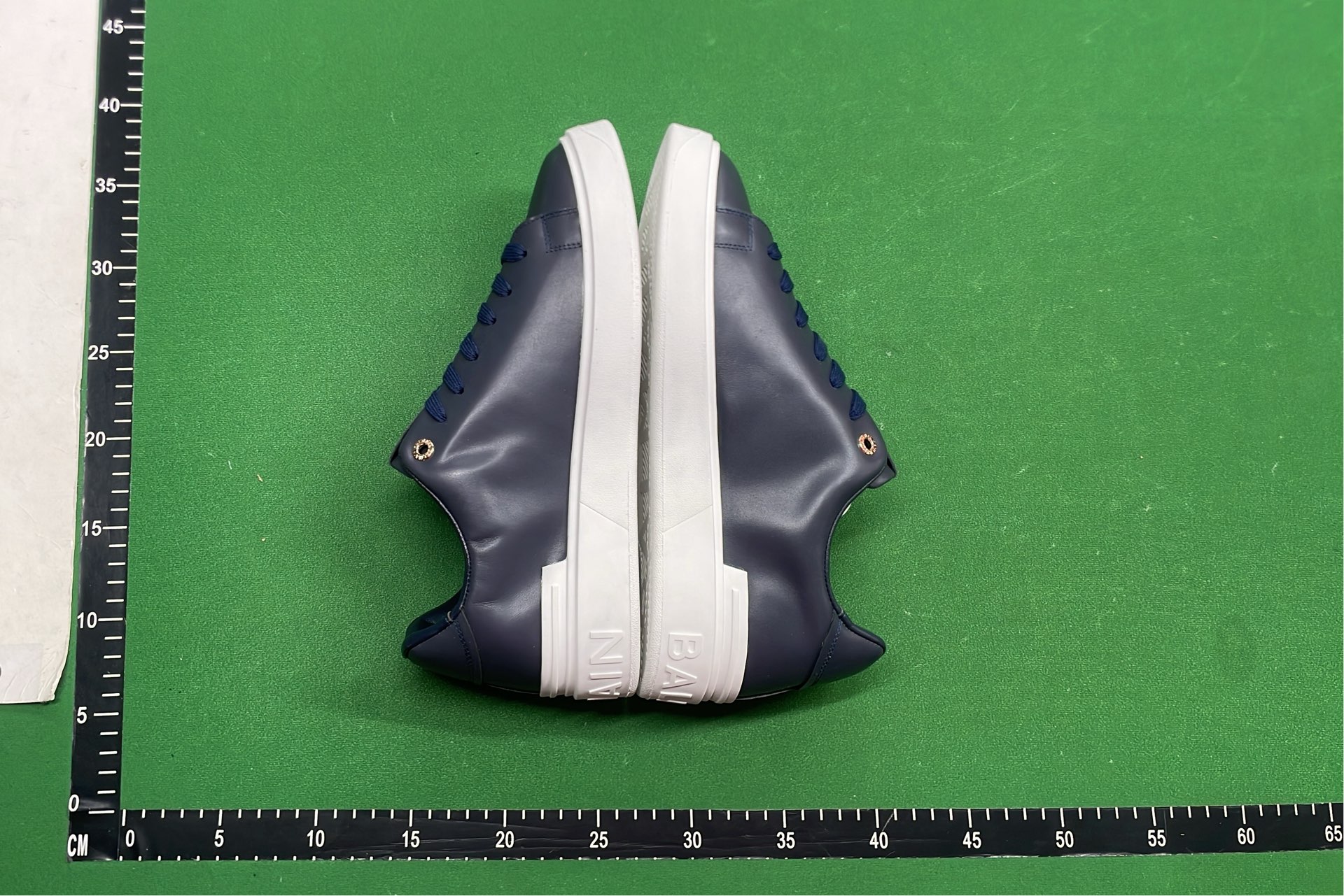 Puma Black Leather Sneakers for Men - Classic Style & Comfort