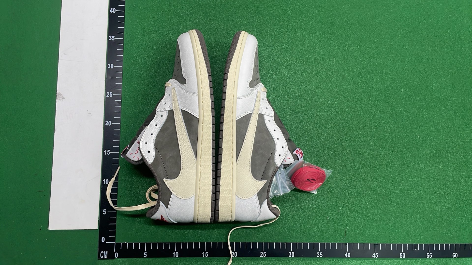 AIR JORDAN 1 Shoes