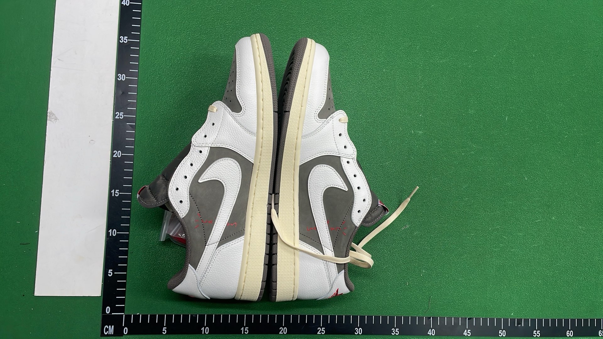 AIR JORDAN 1 Shoes