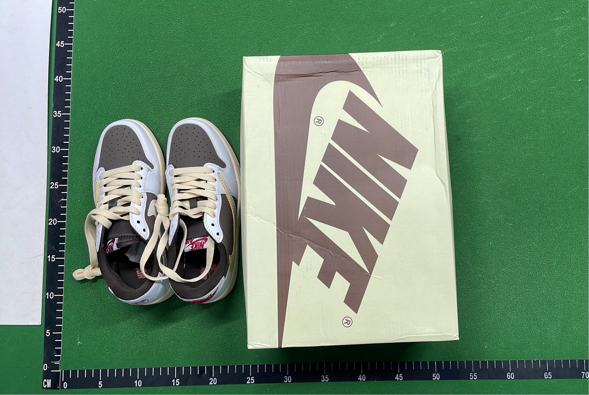 Nike Dunk Low Travis Scott Cactus Jack