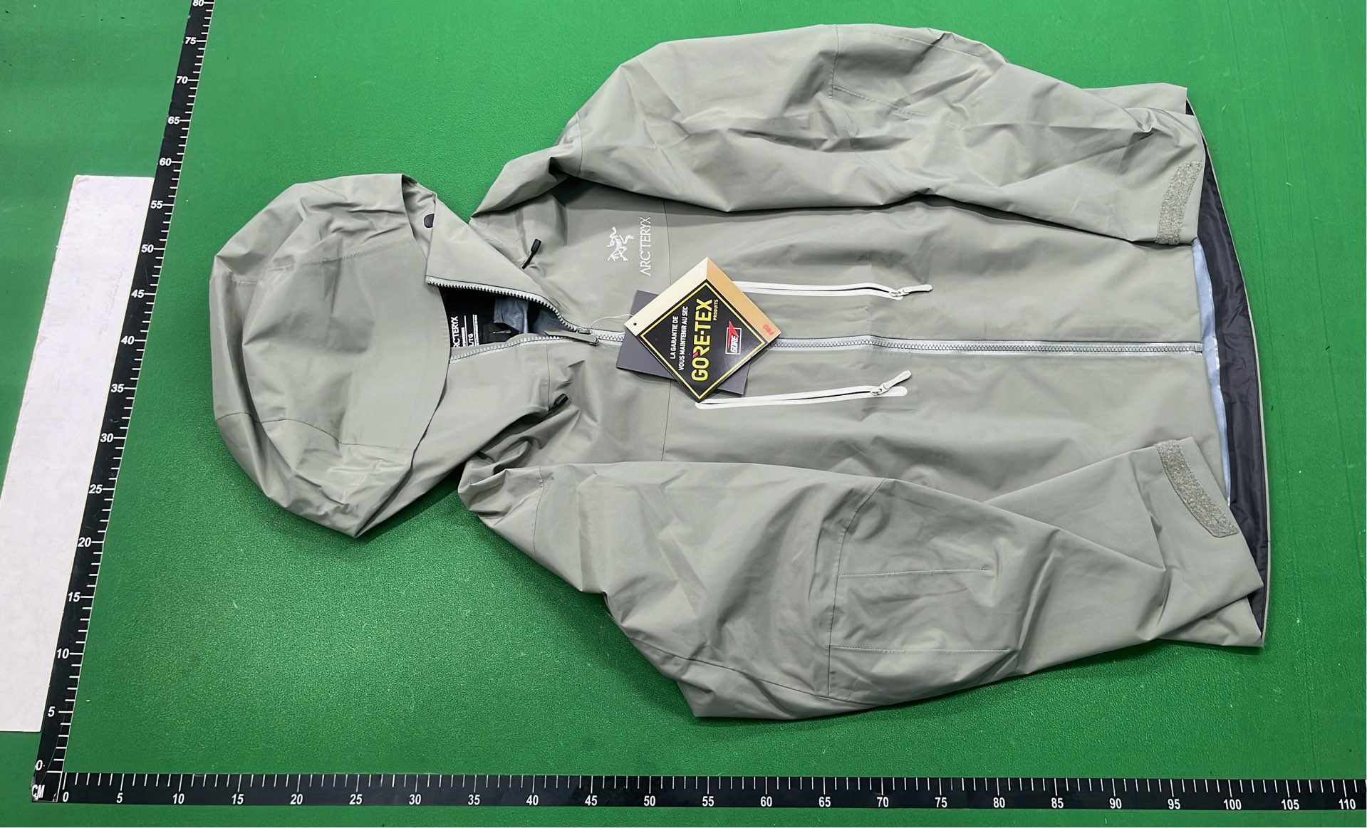 Shark Breeder Outdoor Jacket for Men Women