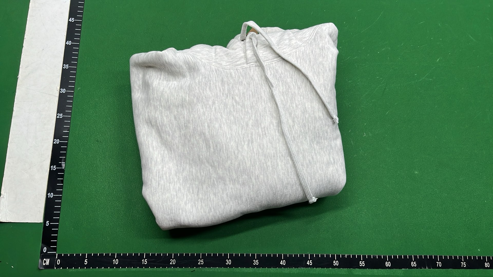 White Hoodie Sweatshirt for Casual Wear