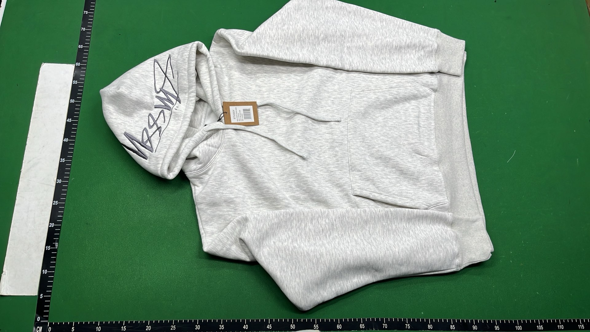 White Hoodie Sweatshirt for Casual Wear