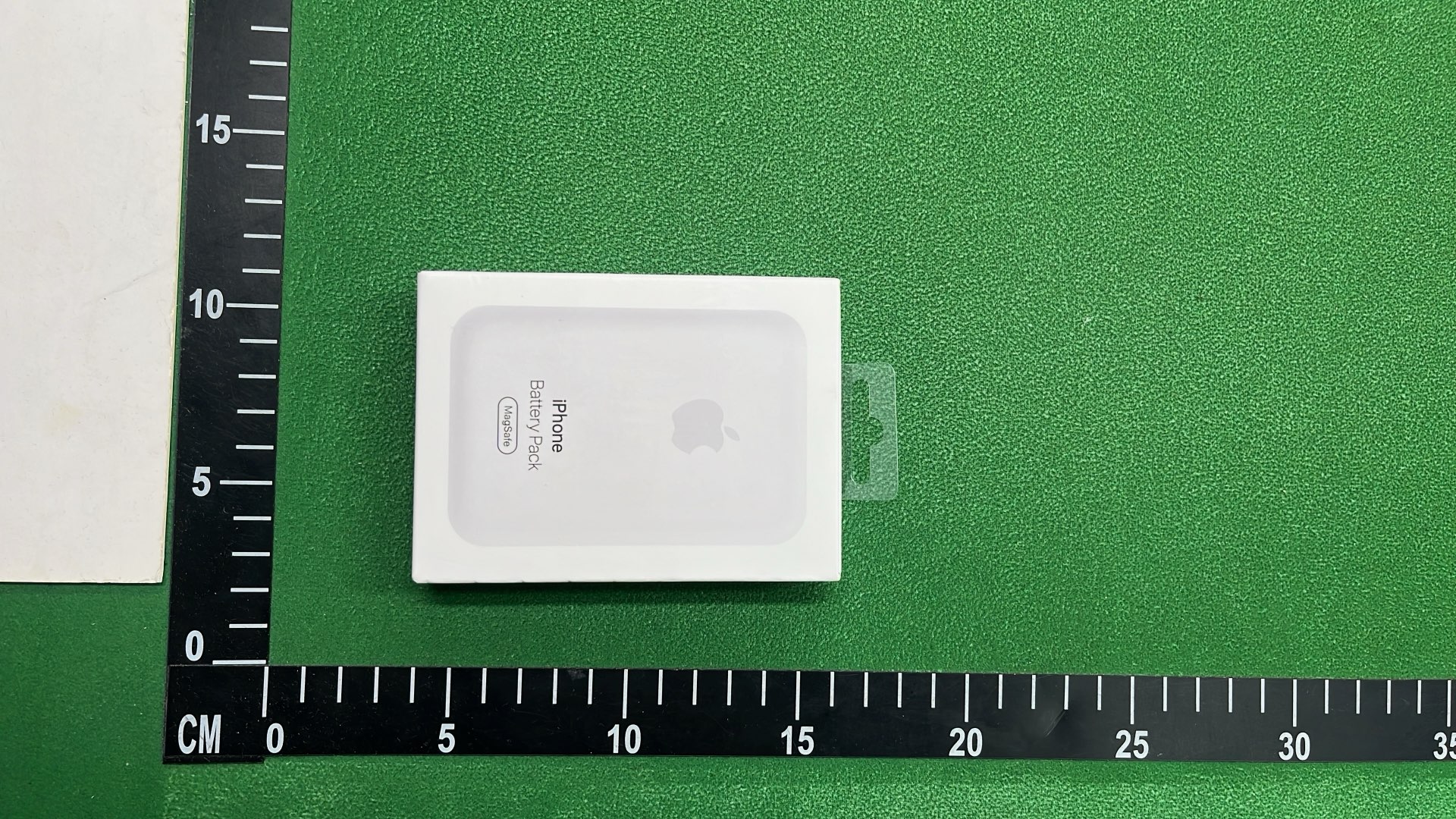 Anker 5K Magnetic Wireless Power Bank for iPhone 12/13/14