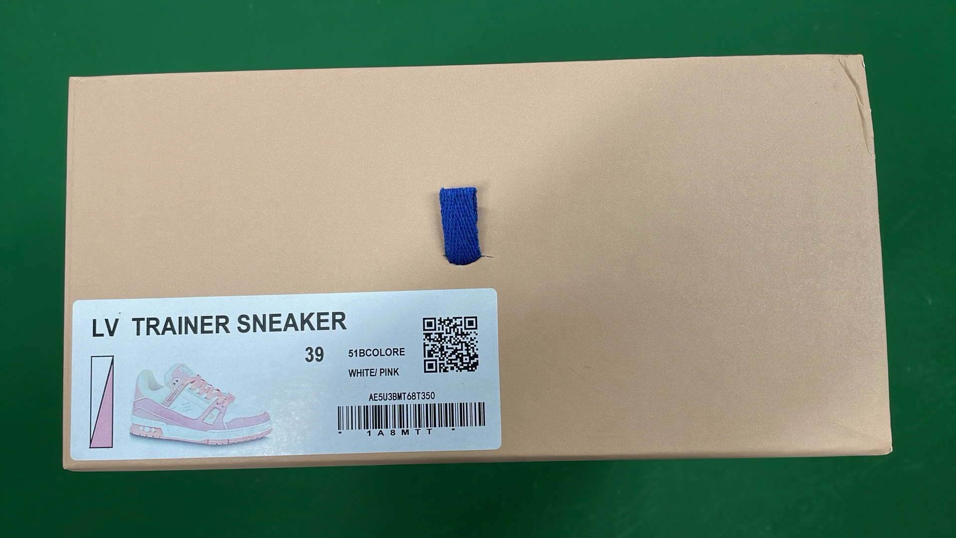 TOPMADE White Sneakers - Fashionable Casual Shoes for Men and Women