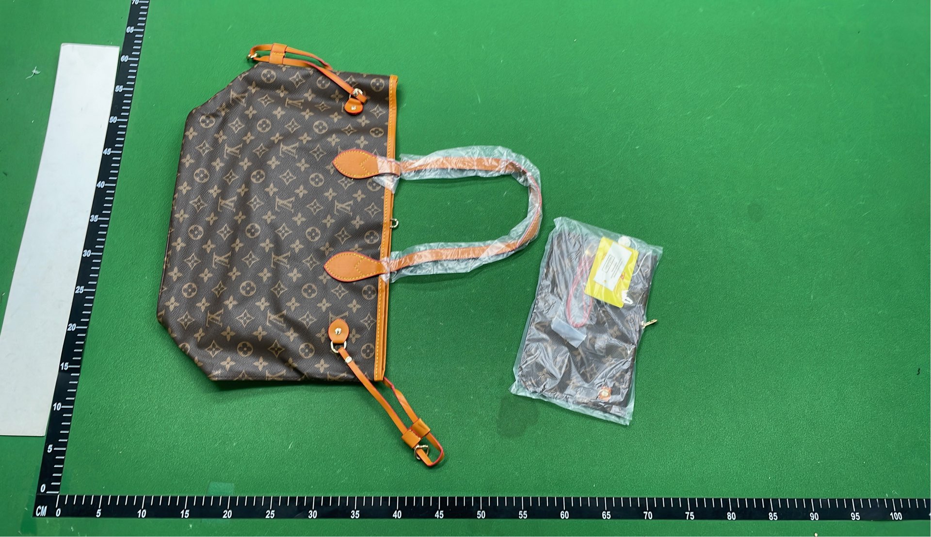 Louis Vuitton Neverfull Tote Bag Monogram Canvas Handbag