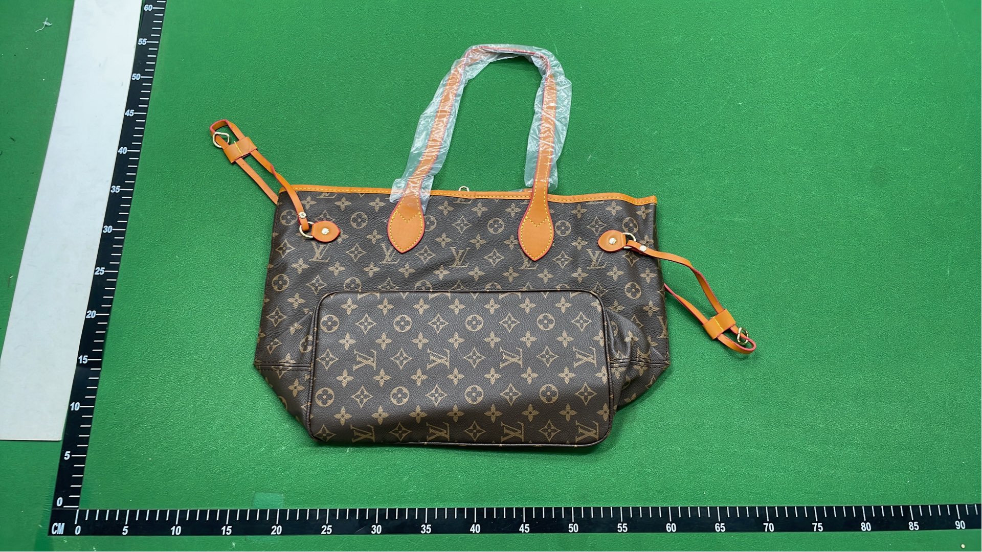 Louis Vuitton Neverfull Tote Bag Monogram Canvas Handbag