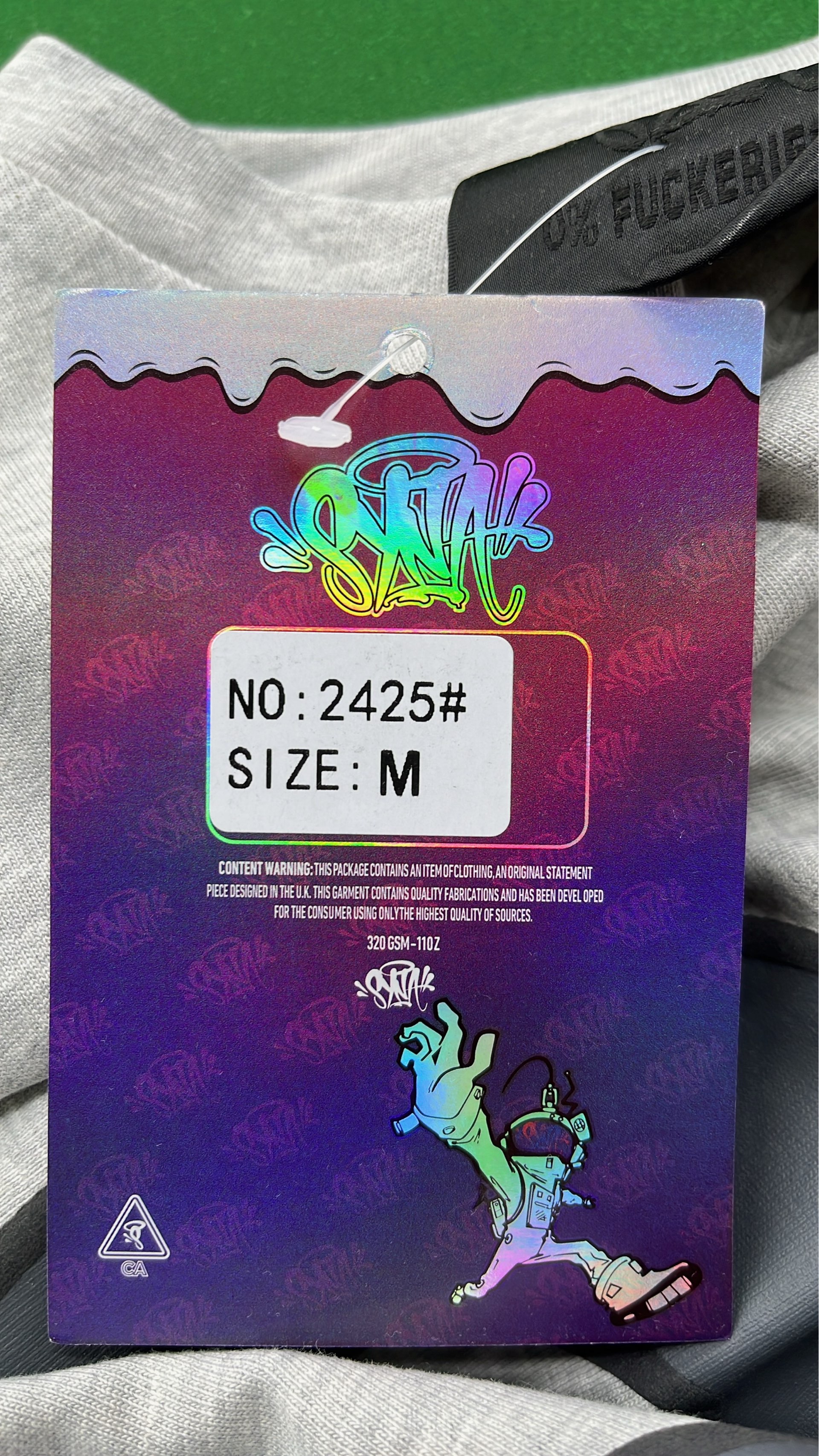 SNAK Graffiti Hoodie and Shorts Set - Streetwear Fashion