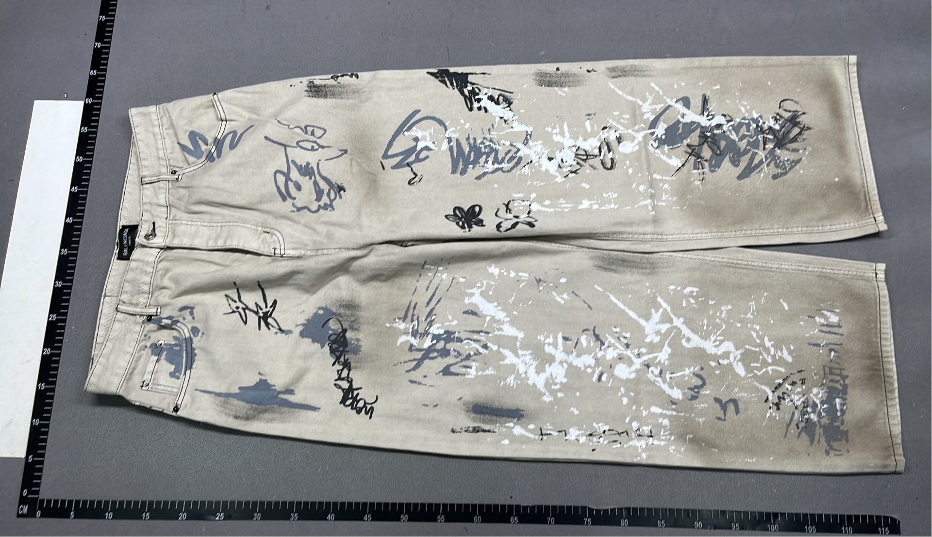 Graffiti Print Wide Leg Jeans for Streetwear