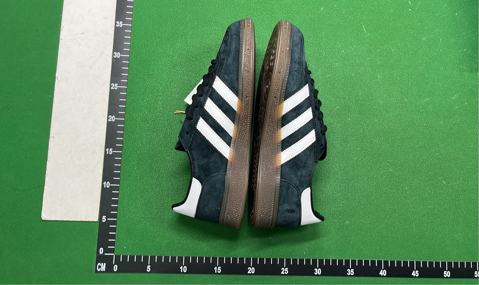 Adidas Samba OG Shoes Vintage Retro Style
