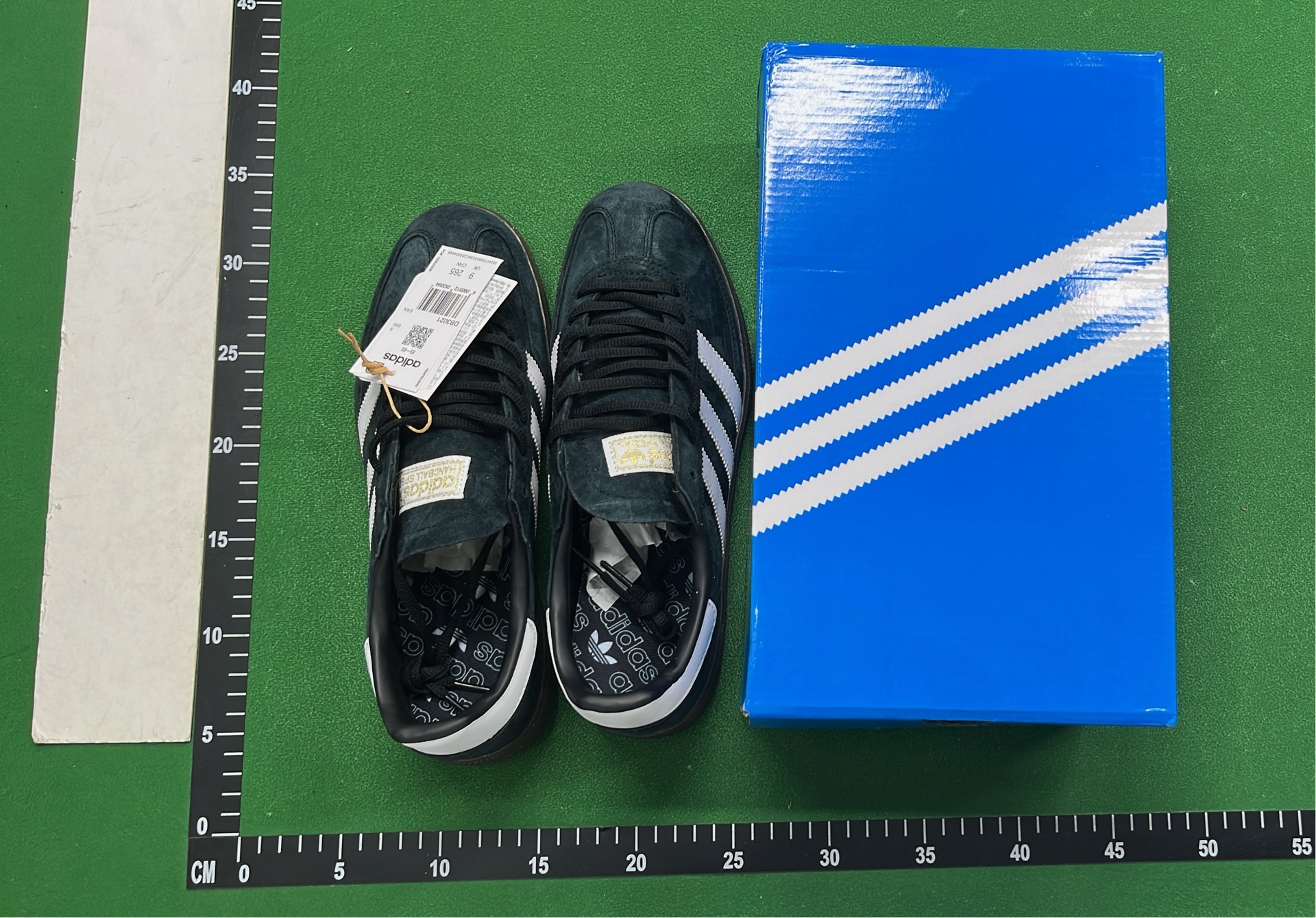 Adidas Samba OG Shoes Vintage Retro Style